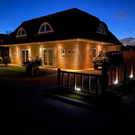 Beach Bungalow Хелевутслайс Екстериор снимка